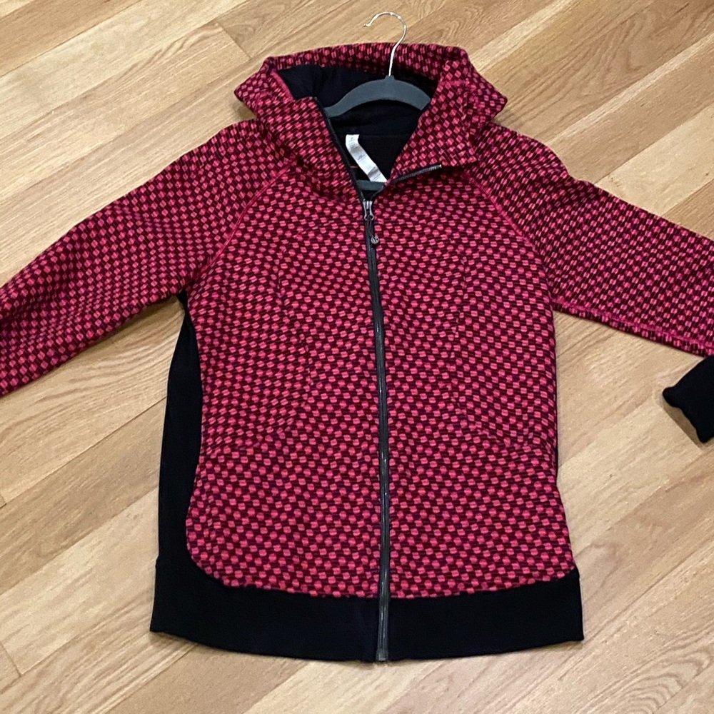 Lululemon size 8 scuba hoodie